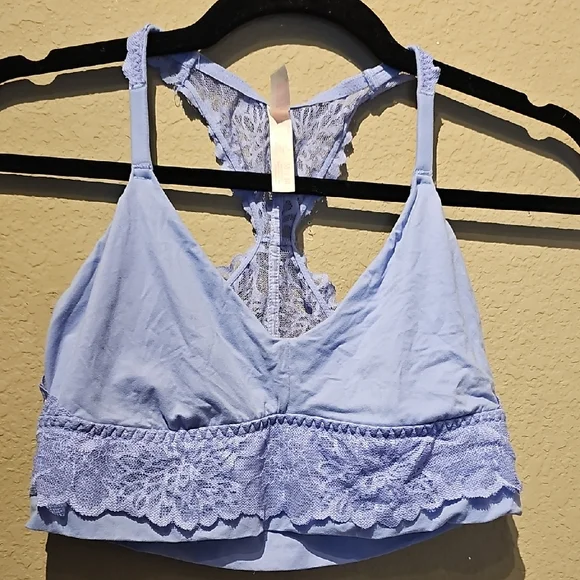 Victoria's Secret PINK Lavender Lace Bralette Size Medium - Picture 1 of 3